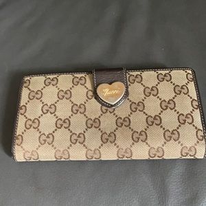 Gucci long wallet